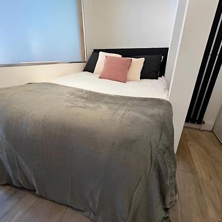 Nice Studio Shepherd'S Bush London Near Everything Extérieur photo