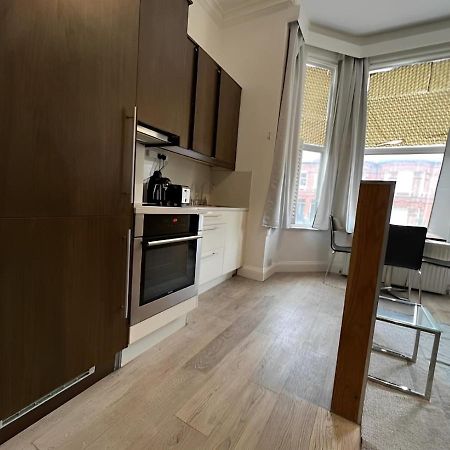 Nice Studio Shepherd'S Bush London Near Everything Extérieur photo