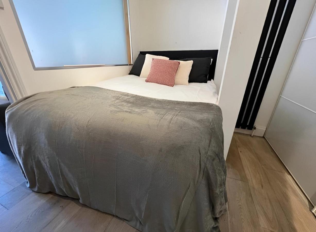Nice Studio Shepherd'S Bush London Near Everything Extérieur photo