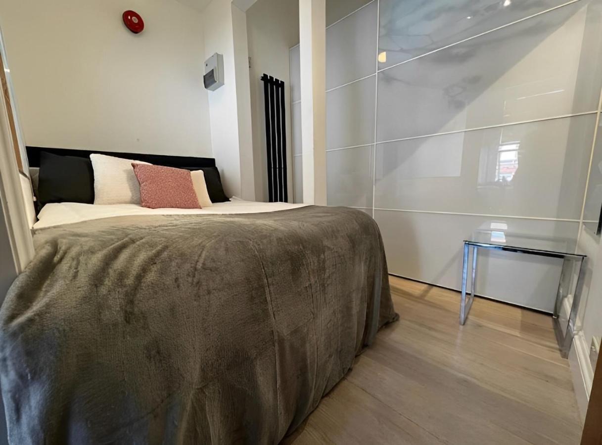 Nice Studio Shepherd'S Bush London Near Everything Extérieur photo